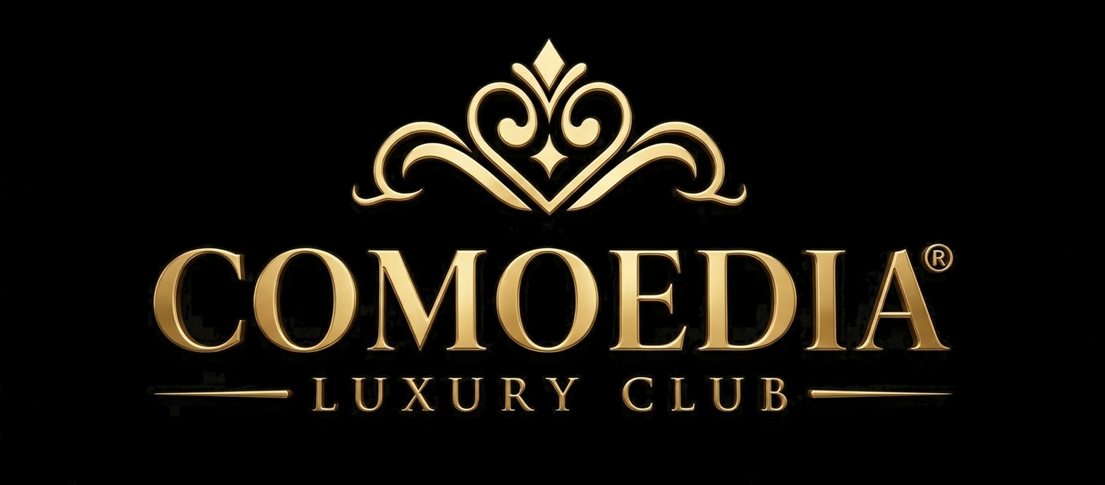 Logo dorato “COMODIA” con corona ornamentale e scritta “LUXURY CLUB” su sfondo nero.